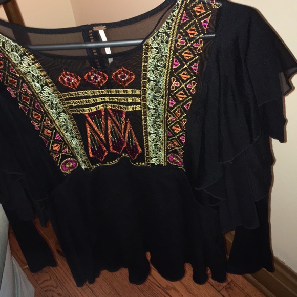 Free People embroidered top size small - Picture 2 of 6